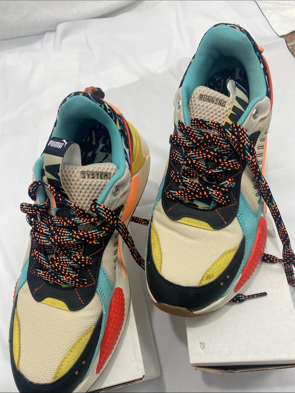 Puma Kids Multicolor Retro Runner Sneakers - Cream/Teal/Yellow/Red/Black
